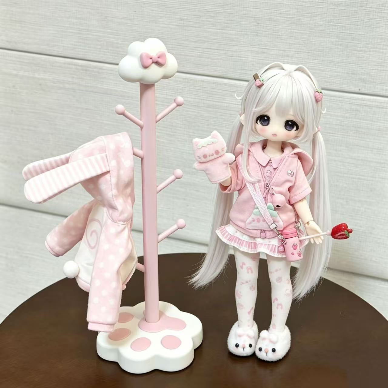 Korean Lifestyle & Kids Boutique Photos - Напольная вешалка для одежды в корейском